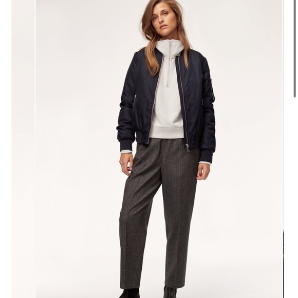 𝅺aritzia Babaton Gillian Bomber - Picture 2 of 14